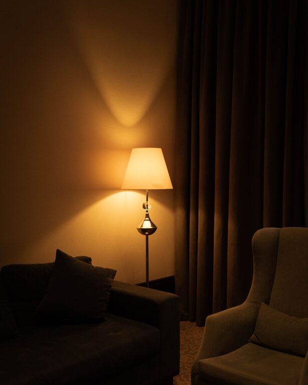 Tips for Creating a Cozy and Inviting Living Space at Home